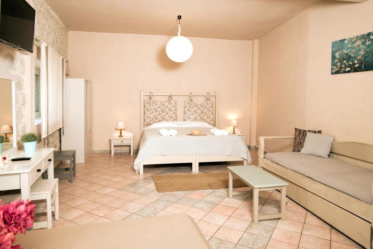 Paloma Luxury Studios Panormos  Exterior photo